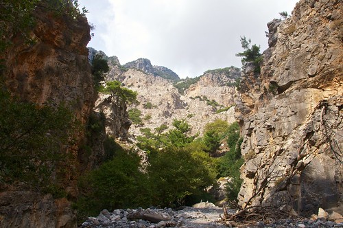 rock landscape europe hiking canyon crete rouvas rouvascanyon rouwas