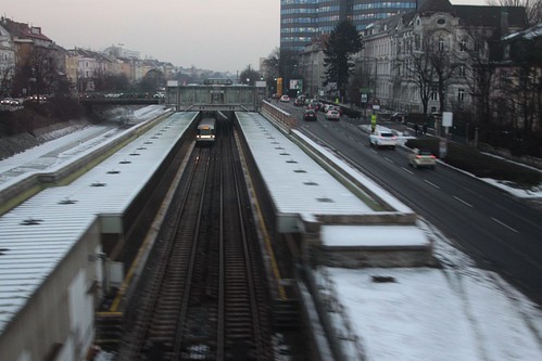 Passing over the top of U-Bahn line U4 at Unter St. Veit station