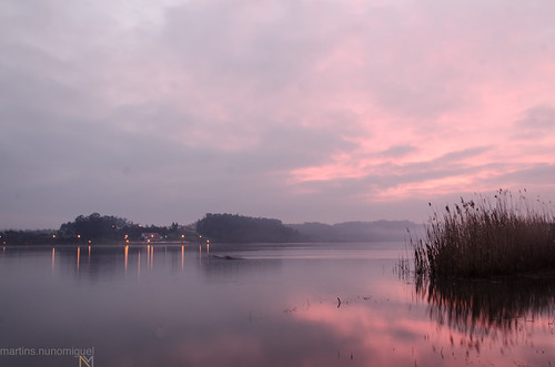 morning pink red orange reflection portugal beauty sunrise landscape lagoon pure pateiradefermentelos