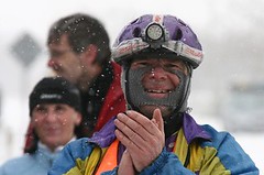 Víkend nabízí závodní desítky, lívance i mrazivý Bajkal