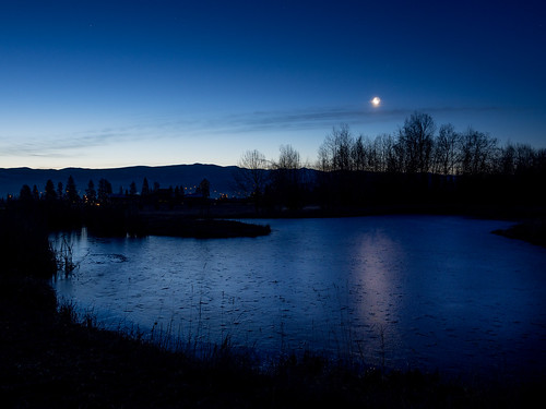 blue sky moon ice water grass night sunrise frozen twilight pond montana olympus victor clear valley omd bitterroot em5