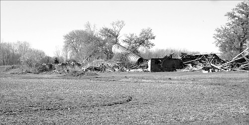 trees bw barn lawn silo f200 collapsed farmyard joeldinda