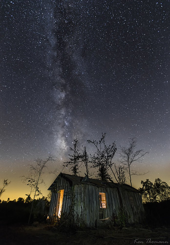 quiet tranquil weather wideangle wood explore 30seconds reallyrightstuff road rust trees unitedstates universe outdoor outinnature oldbuildings oldwood photography astrophotography stars deepsouth darksky fun hiking kenthomannphotography galaxy canon1635mmf28lii canon6d view evening nightphotography nightscapes night nature nightsky milkyway mississippi