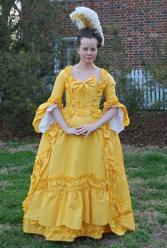 The Fashionable Past: The Screaming Yellow Sacque--A Robe a la Francaise!