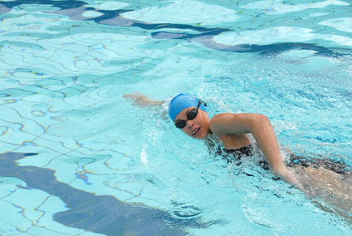 Bilateral breathing when swimming