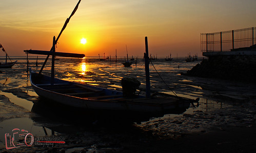 ocean sea sun water sunrise indonesia shore surabaya kenjeran