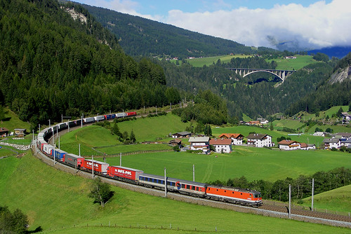 summer alps train austria sommer sony brenner zug alpha 230 freight öbb ausztria rola güter oebb 1044 tehervonat brennerbahn stjodok öebb