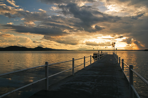lago san italia tramonto ponte acqua perugia paesaggio umbria sera trasimeno feliciano lacustre