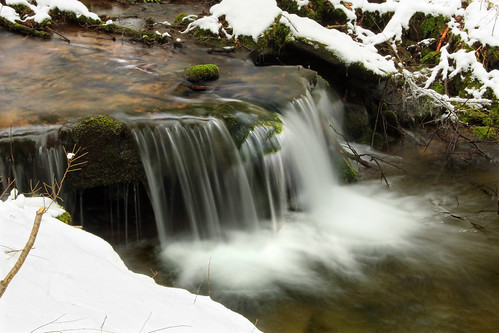 winter snow creek waterfall moss rocks stream pennsylvania falls cascades creativecommons sprucerun clintoncounty baldeaglestateforest