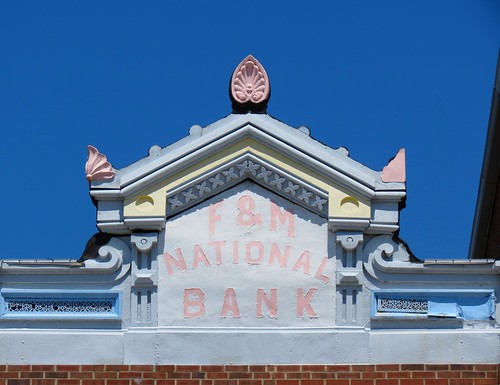 illinois downtown bank smalltown vandalia fayettecounty bankbuilding