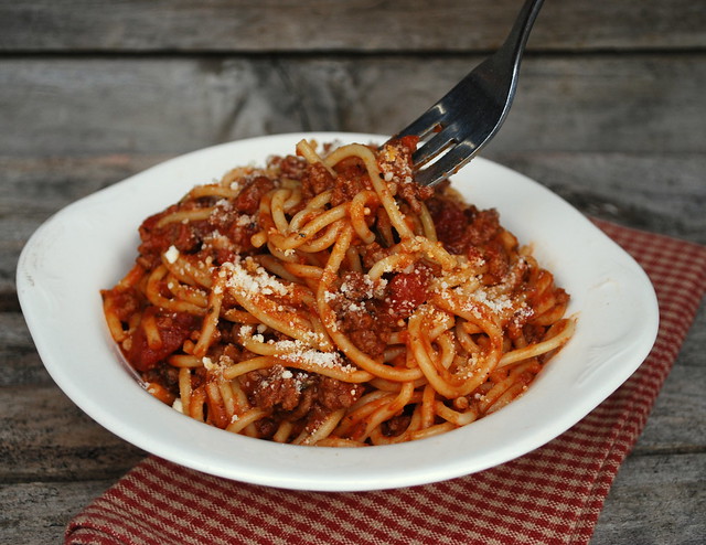 The Cutting Edge of Ordinary: One Pot Spaghetti