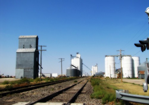 railroad metal concrete kansas agriculture elevators smalltown orton grainelevators highplains marienthal