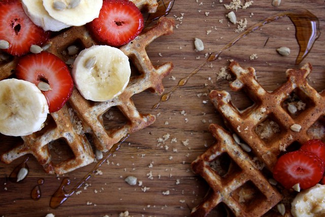 whole grain waffles with millet and poppy