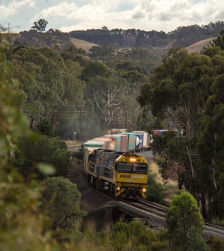 bridge train track pacific general good rail railway australia victoria class national locomotive nr freight intermodal