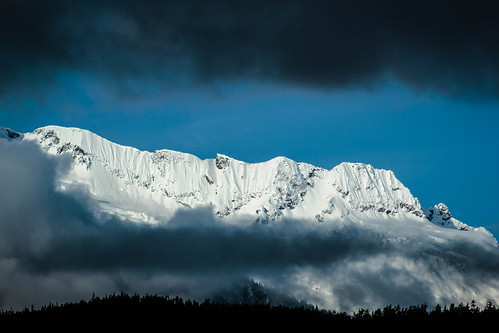mountain snow britishcolumbia squamish tantalusrange tantalus tantaluslookout canoneos550d rebelt2i