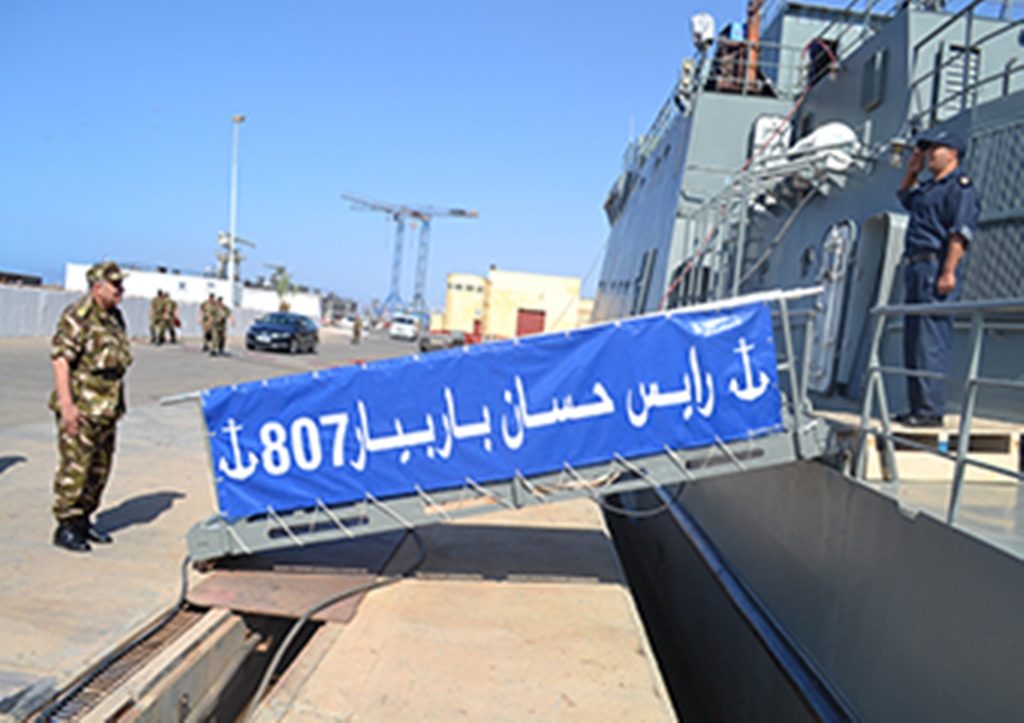 الصناعة العسكرية الجزائرية 2015   [ كورفيت حسن باربيا  ]  - صفحة 2 29110297975_dc30f85809_o
