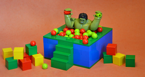 Avengers Arcade - Hulk in the Soft Play Ball Pit