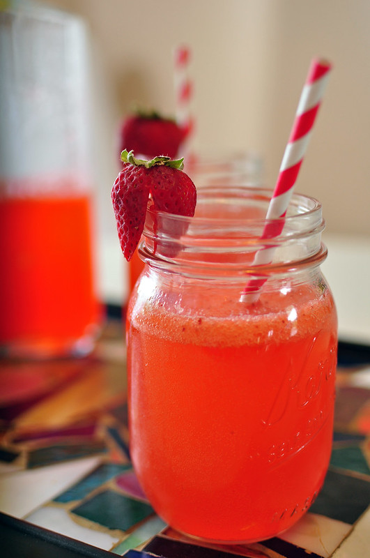 Sparkling Strawberry Lemonade 5