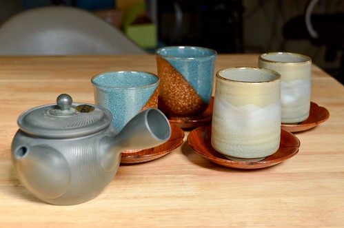 Tea Cups & Pot