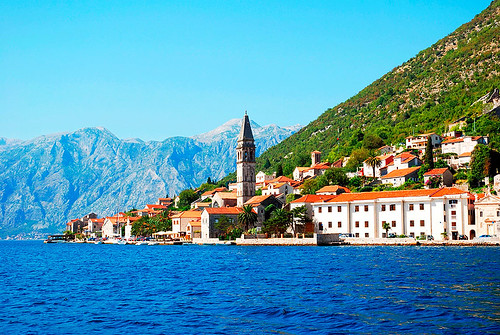 Komerční prezentace:Černá Hora: pět národních parků, nejjižnější fjord Evropy, teplé moře a historická města