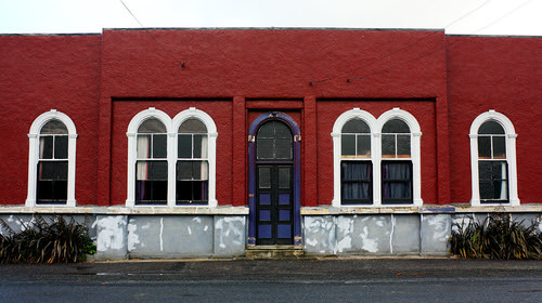 door old windows newzealand building architecture southisland westcoast reefton