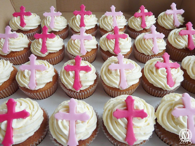 christening cupcakes