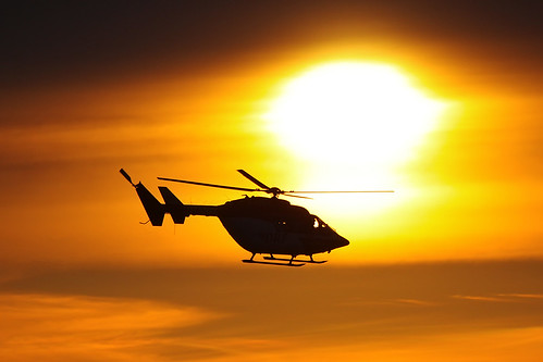 sunset airport sonnenuntergang hannover landing helicopter flughafen hanover haj drf hubschrauber langenhagen luftrettung eddv