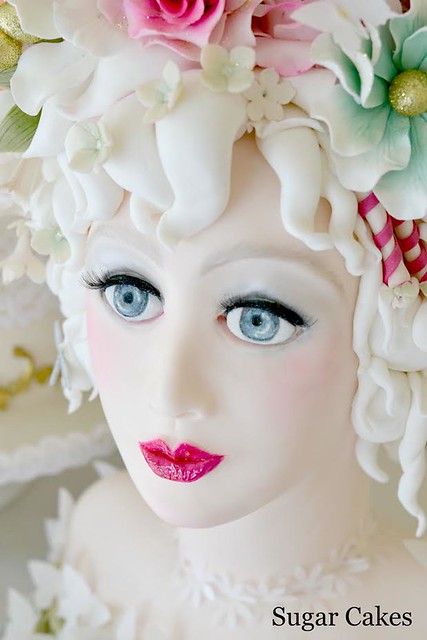 51cm Sculptured Cake by Sugar Cakes Linda Knop