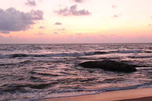 ocean sunset sky sun indian srilanka пейзаж шриланка океаннебозакат pwpartlycloudy