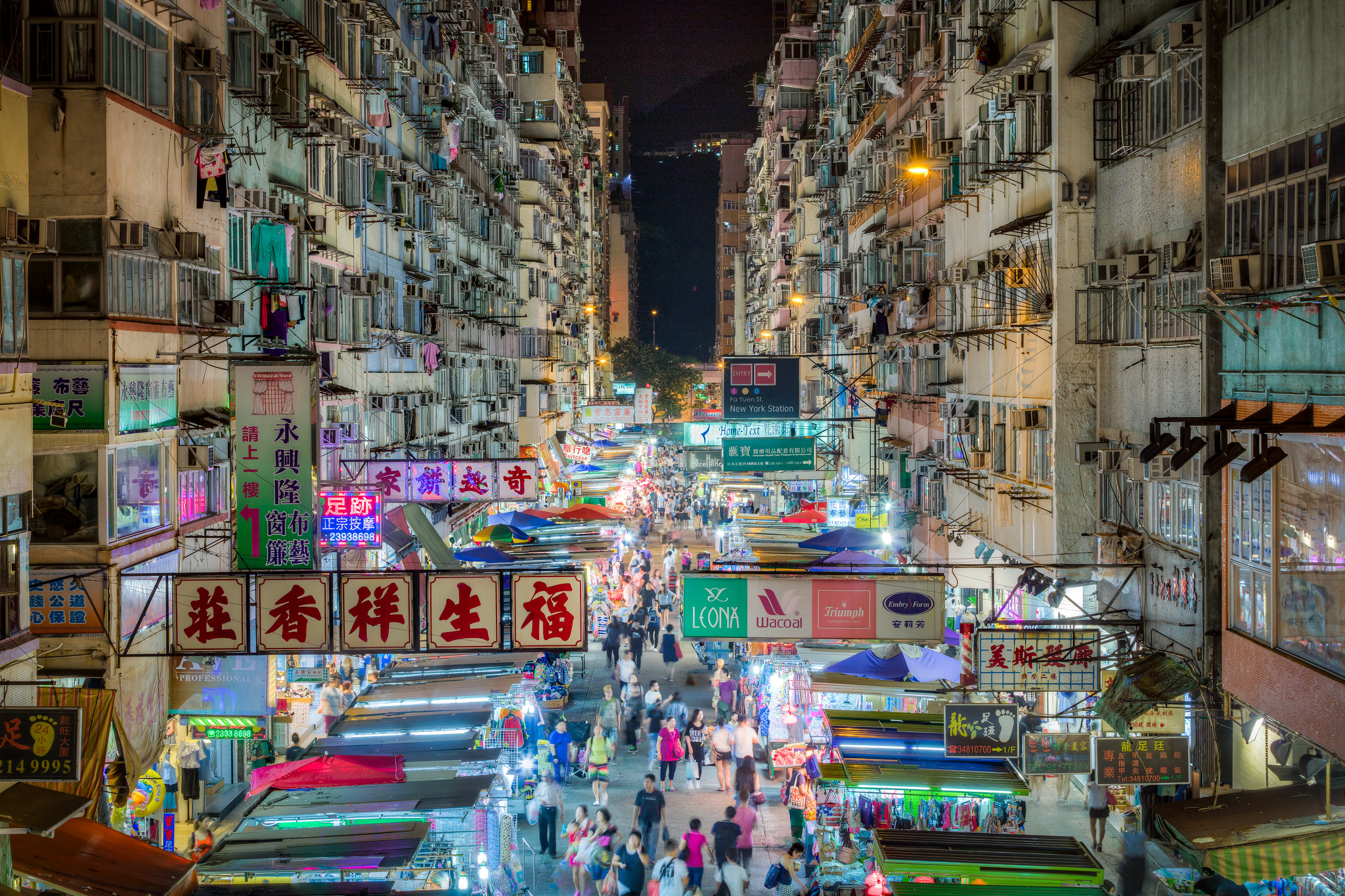 Mong Kok Market, Hong Kong [2048x1365] : r/CityPorn