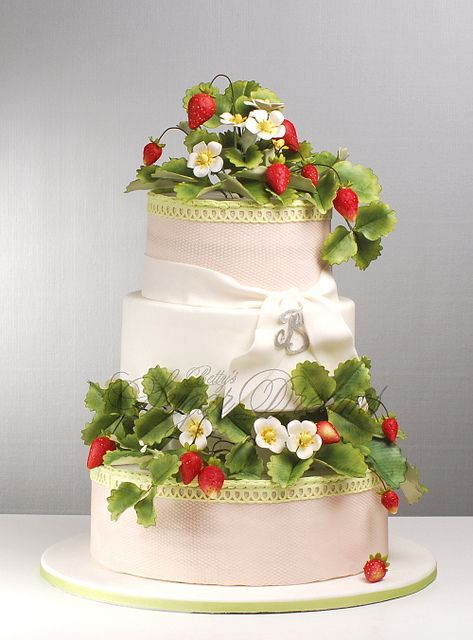 Cake with Strawberries by Betty´s Sugar Dreams