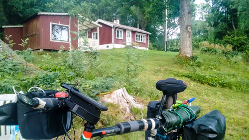 bicycle cycletouring cyclotourisme europe freewheelycom lake lersjön sweden jbcyclingnordkapp