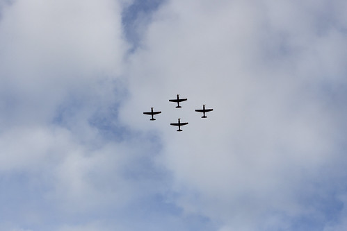 Vliegtuigen bij het defilé voor de Slag om de Schelde