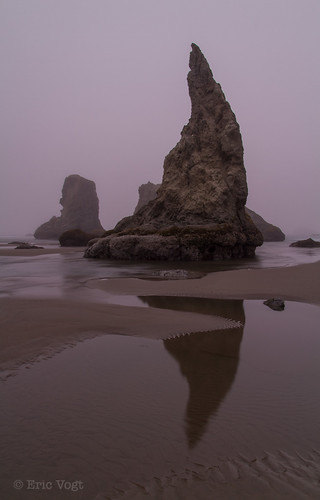 ocean summer hat rock fog oregon coast unitedstates pacific bandon seastacks wizardhat wizardshat