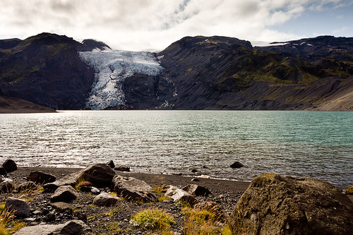 lake water geotagged volcano iceland meer glacier vulcano isl vík vulkaan gletsjer ijsland eyjafjallajokull gigjökull ásólfsskáli geo:lat=6368136200 geo:lon=1962916578