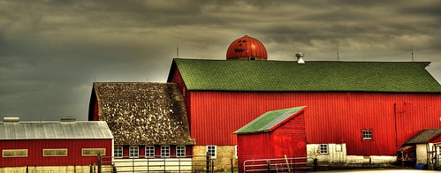 red sky building barn canon fence pumpkin farm silo agriculture hdr redbarn hff photomatix t2i