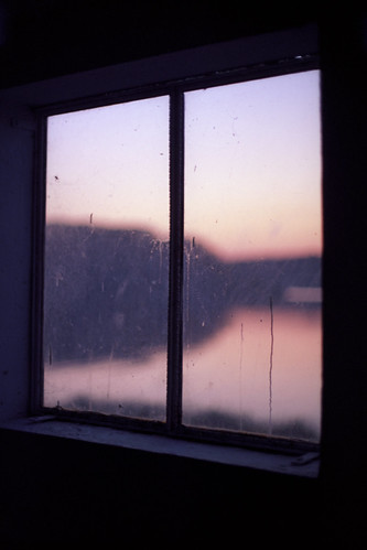 lake film window analog see abend fenster lac minoltaxg2 puttelangeauxlacs kodakektar100 ektar100 étangdediefenbach