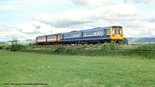 train diesel railway norton britishrail northyorkshire pacer passengertrain dmu class142 class143