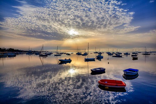 color luz puerto mar barcos amanecer nubes reflejos yecla salidadelsol lopagán fotografíasjosecasielles