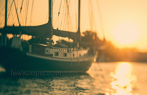 sunset red sky sun water river de boat photo nikon yacht antique maryland grace retro havre havredegrace susquehanna lawson d700 nikond700 lawsonpix