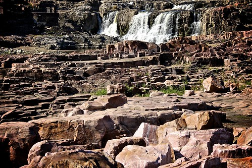 park southdakota river waterfall rocks falls waterfalls siouxfalls fallspark bigsiouxriver