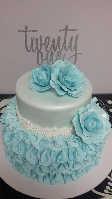 Beautiful Blue Cake by Kylie Hodgson of Cake Studio Adelaide.