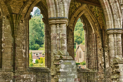 sunlight church abbey stone abby tinternabbey tintern tinternabby