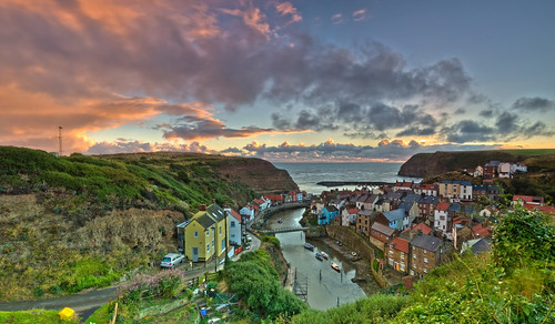 autumn sunrise nikon soft filters hdr staithes 0609 gnd photomatix pd1001 d7000 pauldowning pauldowningphotography