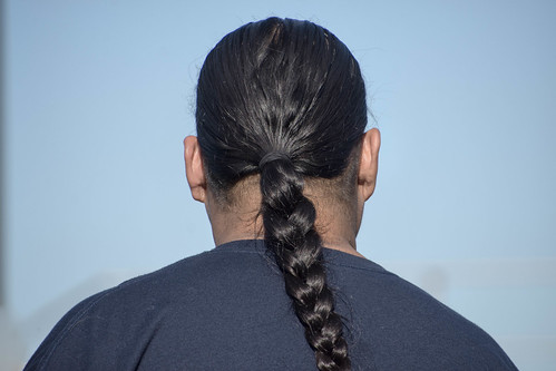 nativeamerican ponytail cherokee trailoftearscommemorativepark hair backofhead ears