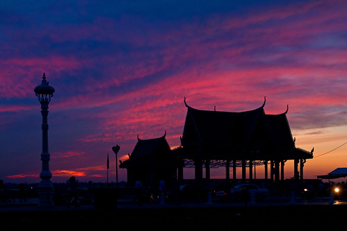 sunrise dawn asia cambodia southeastasia cloudy phnompenh sisowathquay