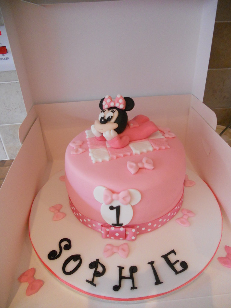 Baby Minnie Mouse 1st Birthday Cake Www Facebook Com Cakes Flickr