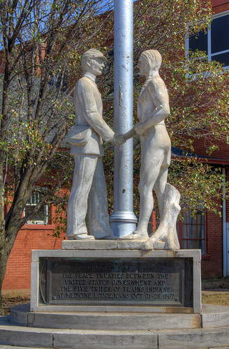 school monument statue high peace indian kansas hdr treaty medicinelodge