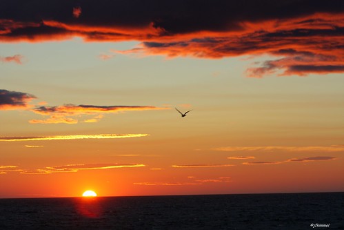 amanecer en la costa brava costabrava atardecer sol mar nubes gerona cataluña sunrise sunup 100mm canon