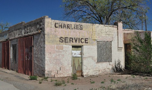 newmexico abandoned route66 nm mechanic grants outofbusiness ghostsign themotherroad pammorris pamspics grantsnewmexico charliesservice nikond5000 april2012roadtrip d5000route